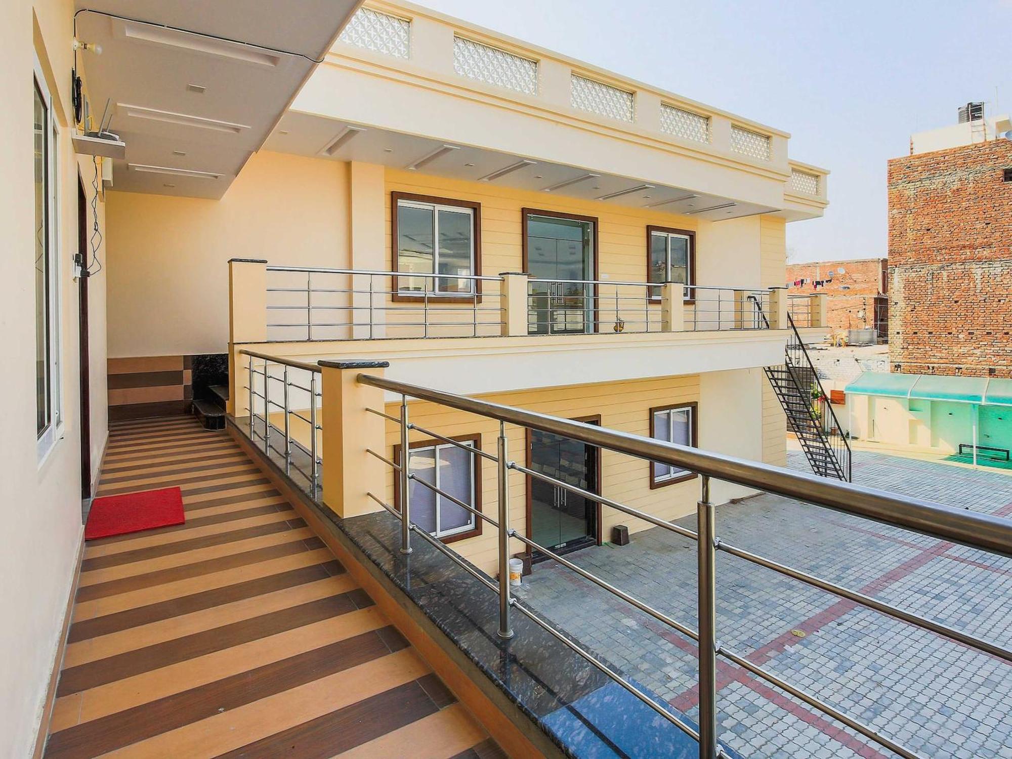 Hotel O Vaibhav Laxmi Paradise Chinhat Exterior photo