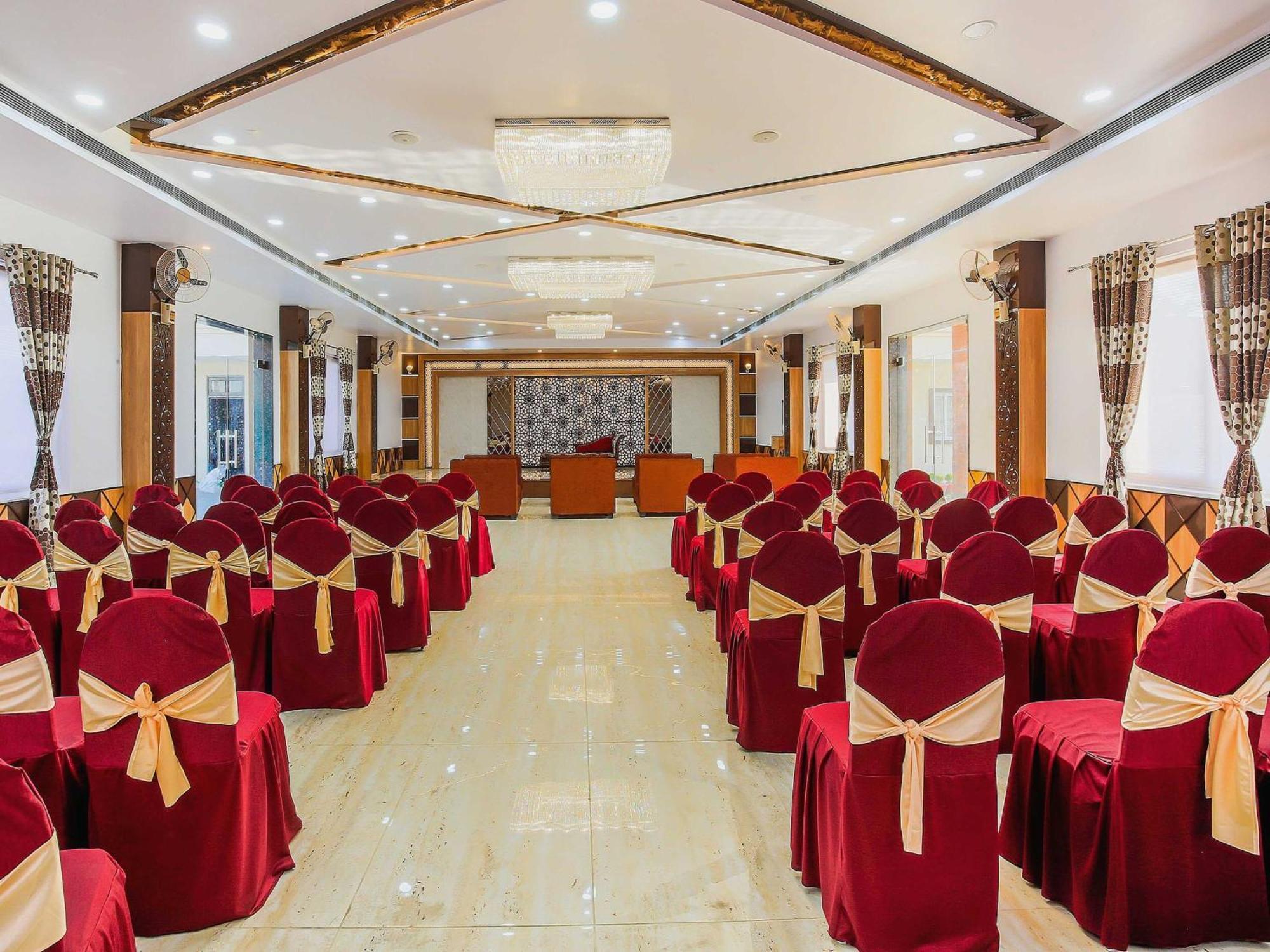 Hotel O Vaibhav Laxmi Paradise Chinhat Exterior photo